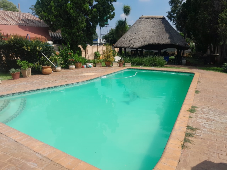 4 Bedroom Property for Sale in Rustenburg Central North West